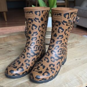 Hunter Women's Brown Leopard Rain Boots